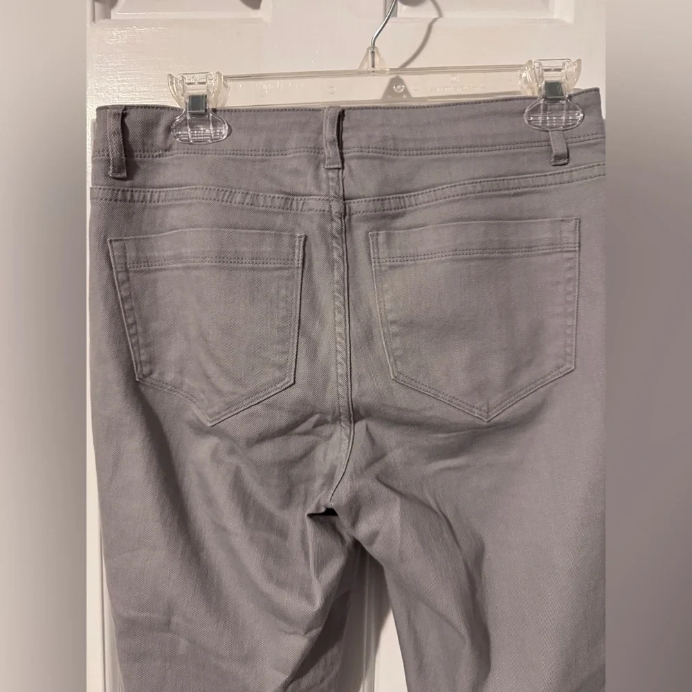 Habitat Raw Hem Crop Gray Jeans Like New Stretch Gorgeous Ice Gray Color